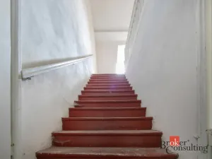 Prodej ubytování, Kovářská, nám. J. Švermy, 520 m2