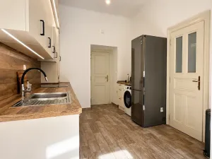 Pronájem bytu 2+1, Praha - Malá Strana, Újezd, 73 m2