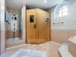 Prodej rodinného domu, Kunice, U Stájí, 170 m2