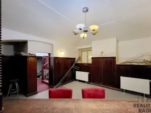 Pronájem obchodního prostoru, Praha, Petřínská, 135 m2