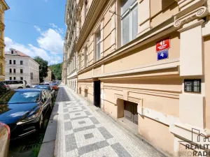 Pronájem obchodního prostoru, Praha, Petřínská, 135 m2