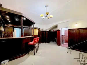 Pronájem obchodního prostoru, Praha, Petřínská, 135 m2