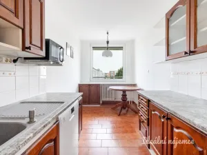 Pronájem bytu 3+1, Praha - Kobylisy, Chotovická, 71 m2