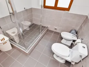 Prodej rodinného domu, Karlovy Vary, Slovenská, 147 m2