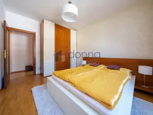Pronájem bytu 3+kk, Praha, Podvinný mlýn, 80 m2