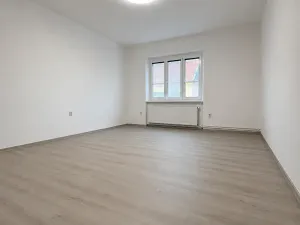 Pronájem bytu 3+1, Cheb, Karlova, 78 m2
