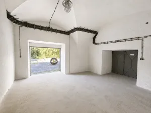 Pronájem skladu, Červené Pečky, Dr. Dvořáka, 683 m2