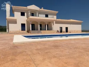 Prodej rodinného domu, Pinoso, Alicante, Španělsko, 245 m2