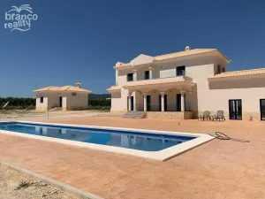 Prodej rodinného domu, Pinoso, Alicante, Španělsko, 245 m2