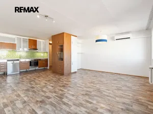Prodej bytu 2+kk, Praha - Řepy, Šimonova, 62 m2