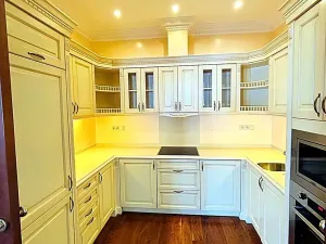 Prodej bytu 2+1, Karlovy Vary, Divadelní náměstí, 90 m2