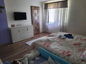 Prodej rodinného domu, Neumětely, V Chaloupkách, 230 m2
