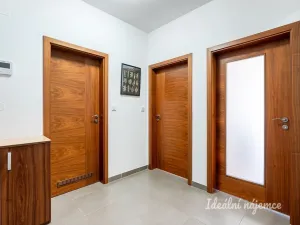 Pronájem bytu 2+kk, Praha - Smíchov, Jeřabinová, 53 m2