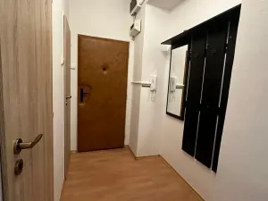 Pronájem bytu 2+1, Bánov, 55 m2