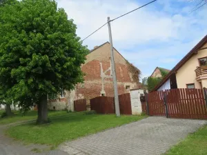 Dražba rodinného domu, Mutěnín, 305 m2