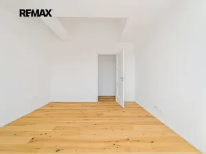 Prodej bytu 3+kk, Slaný, Navrátilova, 77 m2