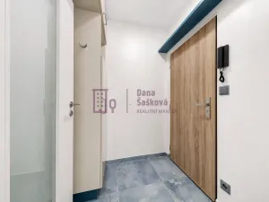 Pronájem bytu 2+kk, Jindřichův Hradec - Jindřichův Hradec III, sídliště Vajgar, 47 m2