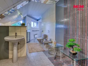 Prodej rodinného domu, Loučim, 300 m2