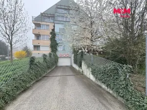 Prodej garážového stání, Praha - Kbely, Pod Nouzovem, 16 m2
