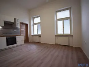 Pronájem bytu 2+kk, Teplice, Českobratrská, 42 m2