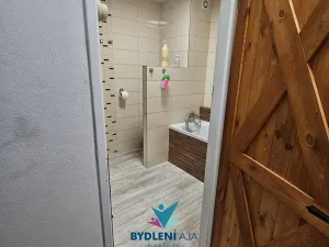 Pronájem bytu 2+1, Krupka, Sídliště, 55 m2