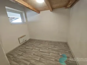 Pronájem bytu 1+kk, Kaplice, Omlenická, 18 m2