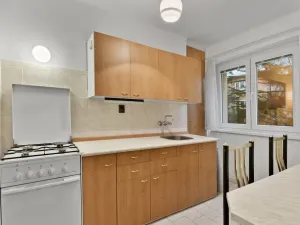 Prodej bytu 3+1, Králův Dvůr, Pod Hájem, 56 m2