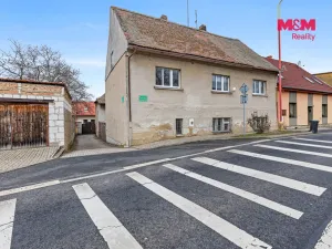 Prodej rodinného domu, Líšťany, Zlatá Ulička, 272 m2