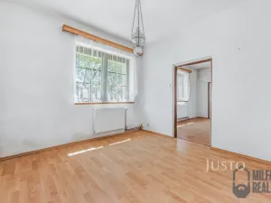 Prodej rodinného domu, Charvatce, 250 m2