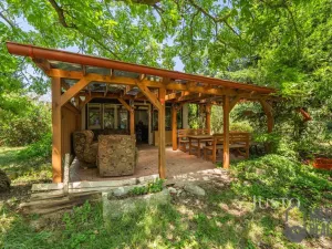 Prodej rodinného domu, Charvatce, 250 m2