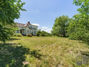 Prodej rodinného domu, Charvatce, 250 m2