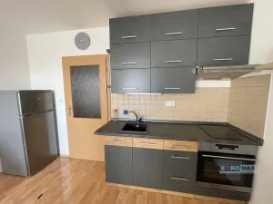 Pronájem bytu 1+kk, Břeclav, Seniorů, 34 m2