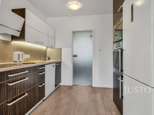 Prodej komerční nemovitosti, Turnov, 401 m2