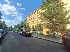 Pronájem bytu 2+1, Praha - Bubeneč, U zeměpisného ústavu, 45 m2