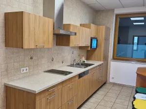 Pronájem kanceláře, Praha - Ruzyně, U letiště, 350 m2