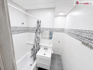 Pronájem bytu 1+1, Ústí nad Labem - Mojžíř, Peškova, 34 m2