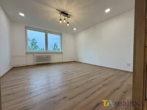 Pronájem bytu 1+1, Orlová, Masarykova třída, 40 m2