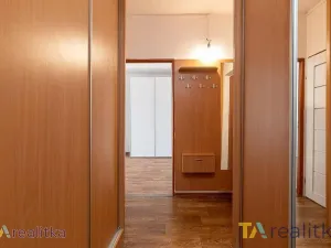 Prodej bytu 2+1, Karviná, Haškova, 54 m2