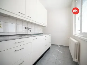 Pronájem bytu 2+1, Karlovy Vary, Vodárenská, 54 m2