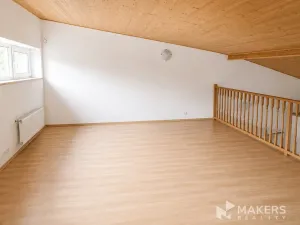 Pronájem atypického bytu, Tuchoměřice, V Kněžívce, 160 m2