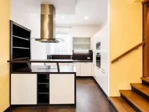 Pronájem skladu, Praha - Písnice, Putimská, 1500 m2