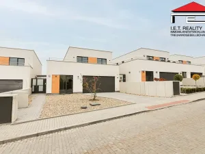 Pronájem rodinného domu, Moravany, Brněnská, 216 m2
