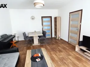 Pronájem bytu 3+1, Liberec - Liberec VI-Rochlice, Sametová, 70 m2