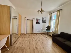 Pronájem bytu 2+1, Praha, U plynárny, 60 m2