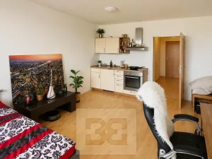 Prodej bytu 1+kk, Praha - Vysočany, Podkovářská, 39 m2