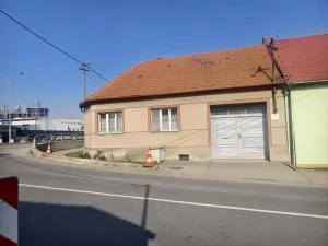 Prodej rodinného domu, Komořany, 75 m2