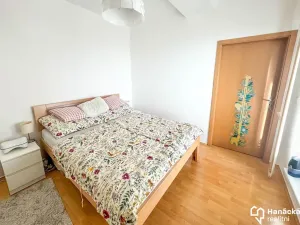 Pronájem bytu 2+kk, Olomouc, Handkeho, 57 m2