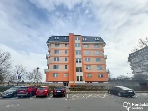 Pronájem bytu 2+kk, Olomouc, Handkeho, 57 m2