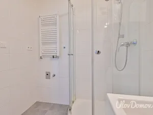 Prodej bytu 1+kk, Praha - Kyje, Farkašova, 39 m2