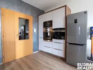 Prodej bytu 2+kk, Praha - Sedlec, Kamýcká, 57 m2